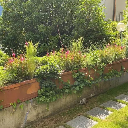 Esclusivo Con Giardino A Due Passi Dal Centro Lägenhet