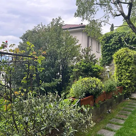 Lägenhet Esclusivo Con Giardino A Due Passi Dal Centro